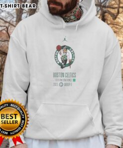 Stylish Top Boston Celtics Eastern Conference 2025 Hoodie in green, featuring team logo and comfortable fit for fans.