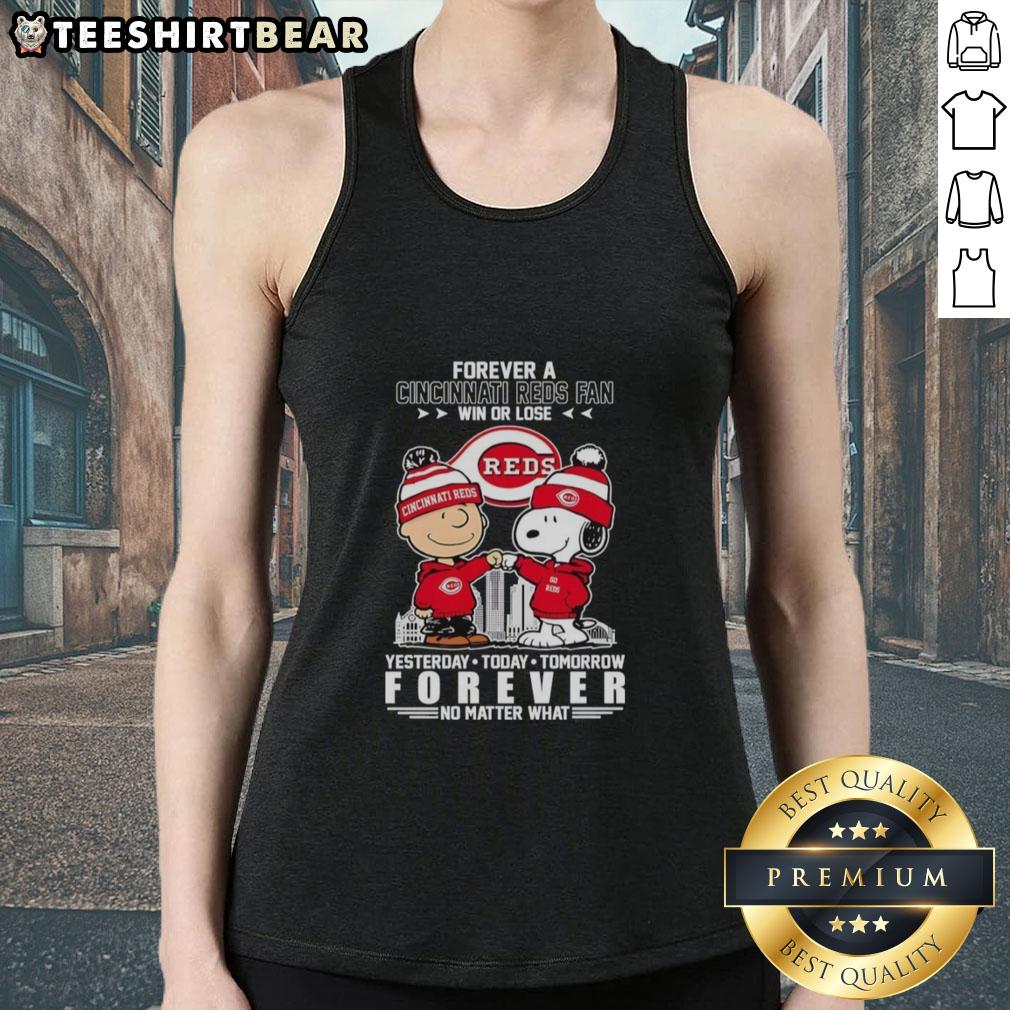 top-charlie-brown-fist-bump-snoopy-forever-a-cincinnati-reds-fan-win-or-lose-no-matter-what-tank-top Cincinnati Reds fan tank top featuring Charlie Brown and Snoopy fist bump, celebrating loyalty win or lose.