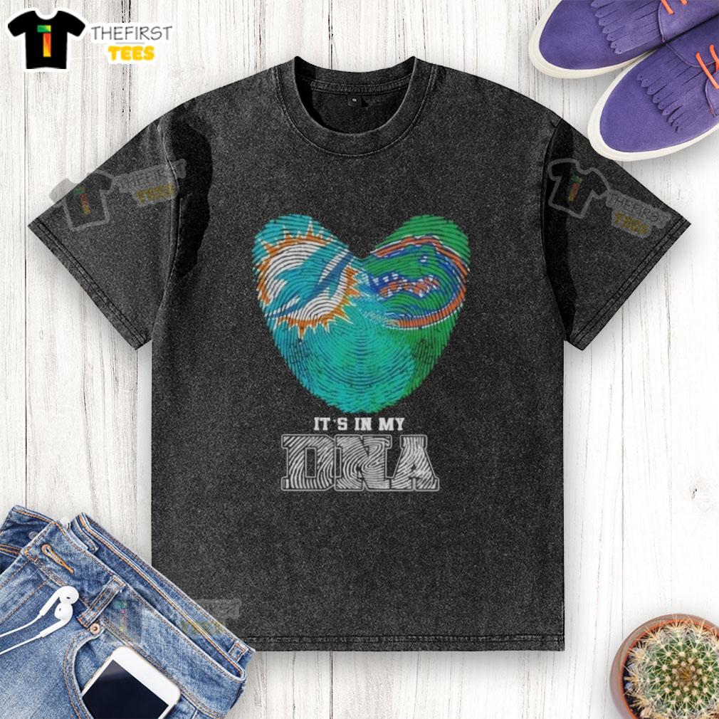 top-fingerprints-miami-dolphins-x-florida-gators-its-in-my-dna-washed-t-shirt Top Fingerprints Miami Dolphins x Florida Gators Its In My DNA washed t-shirt, showcasing vibrant team logos and unique design.