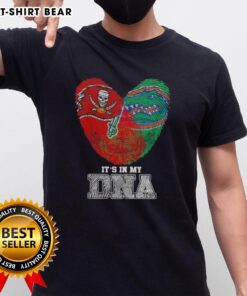 Top Fingerprints Tampa Bay Buccaneers X Florida Gators It's In My DNA T-Shirt showcasing team pride and style.