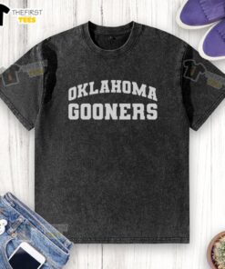 Top Oklahoma Gooners washed t-shirt featuring a stylish design, perfect for Arsenal fans and casual wear.