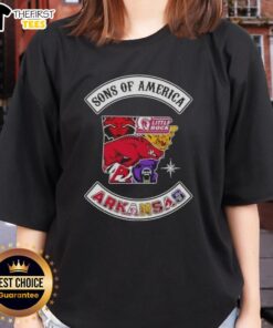 Top Son of America Arkansas map featuring sports logos on a stylish ladies' tee shirt design.