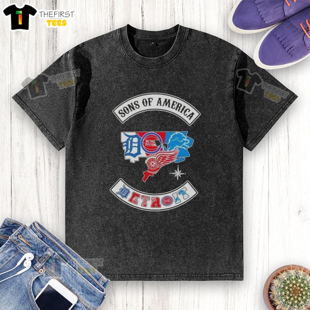 top-son-of-america-detroit-map-sports-logos-combine-washed-t-shirt Top Son of America Detroit Map Sports Logos Combine Washed T-Shirt featuring iconic Detroit sports team logos.