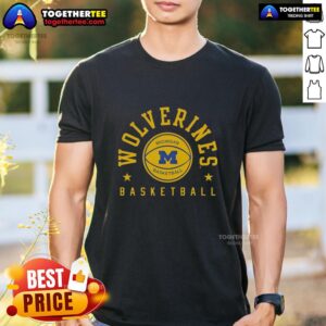 Awesome Valiant University of Michigan Basketball Retro Stars T-Shirt featuring vintage design and vibrant team colors.