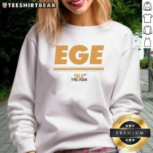 Alt Text: Cozy Kansas City Chiefs football sweatshirt featuring the Pretty Ege 965 design, perfect for game day.