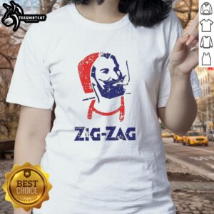 Official Zig Zag Rolling Papers vintage ladies tee featuring a stylish retro design and vibrant colors.