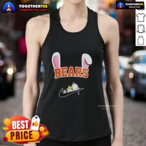 Good Chicago Bears X Snoopy Happy Easter tank top featuring a festive design perfect for fans and Easter celebrations.