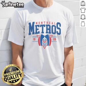 Alt Text: Vintage 90s Premium Montreal Metros Hockey Team T-Shirt showcasing heated rivalry design, perfect for sports fans.