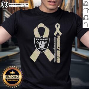 Hot Las Vegas Raiders T-Shirt featuring 'Honor Courage Commitment' design, perfect for fans showing team pride.