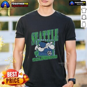 Good Peanuts Snoopy X Seattle Sounders FC T-shirt featuring Snoopy in team colors, perfect for soccer fans.