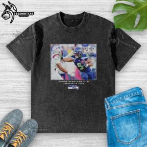 Alt Text: Kenneth Walker III in Seattle Seahawks Super Bowl LX washed t-shirt, showcasing NFL team spirit and style.