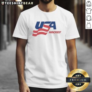 Top Team USA Ice Hockey Flag Logo T-Shirt featuring a bold design, perfect for fans and players of ice hockey.