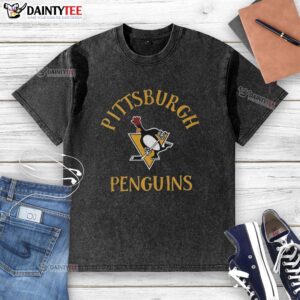 Nice Feathers McGraw Pittsburgh Penguins logo washed t-shirt featuring a vintage design and soft fabric for comfort.