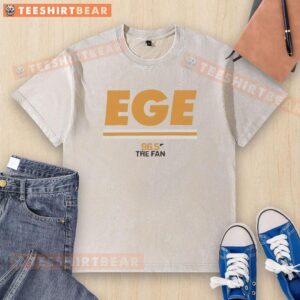 Pretty Ege 965 Kansas City Chiefs football washed T-shirt featuring team colors and logo for fans.