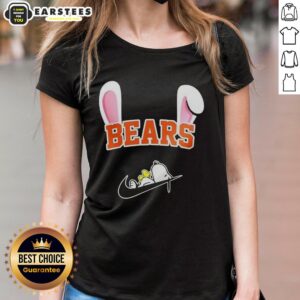 Alt Text: Awesome Chicago Bears X Snoopy Happy Easter Ladies Tee featuring vibrant graphics and festive designs for fans.