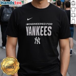 Nice Engineered New York Yankees MLB logo T-shirt featuring a stylish design for baseball fans.