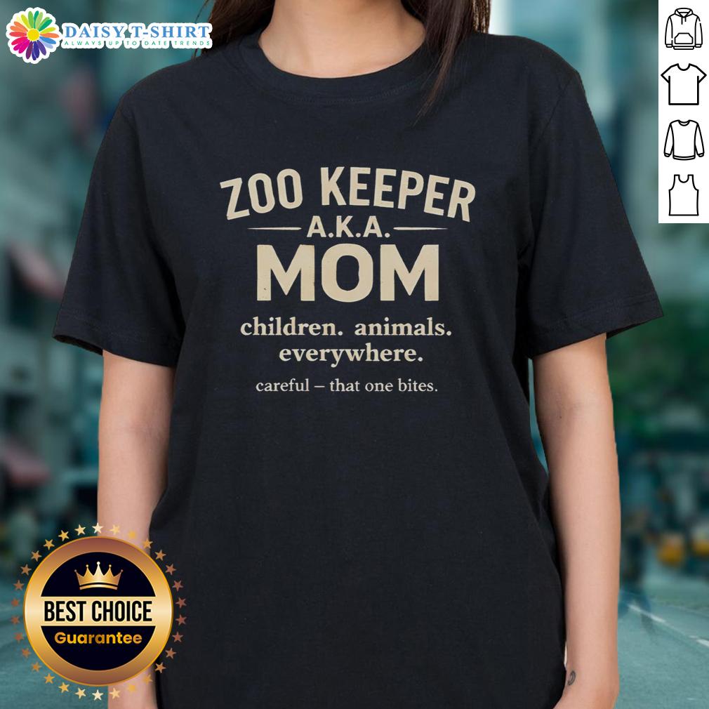 Good Zoo Keeper Aka Mom Children Animals Everywhere Ladies Tee Good Zoo Keeper: Mom with children surrounded by animals, showcasing love for wildlife on a stylish ladies tee.