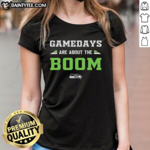 Seattle Seahawks ladies tee featuring vibrant colors, perfect for game days and supporting your team in style.