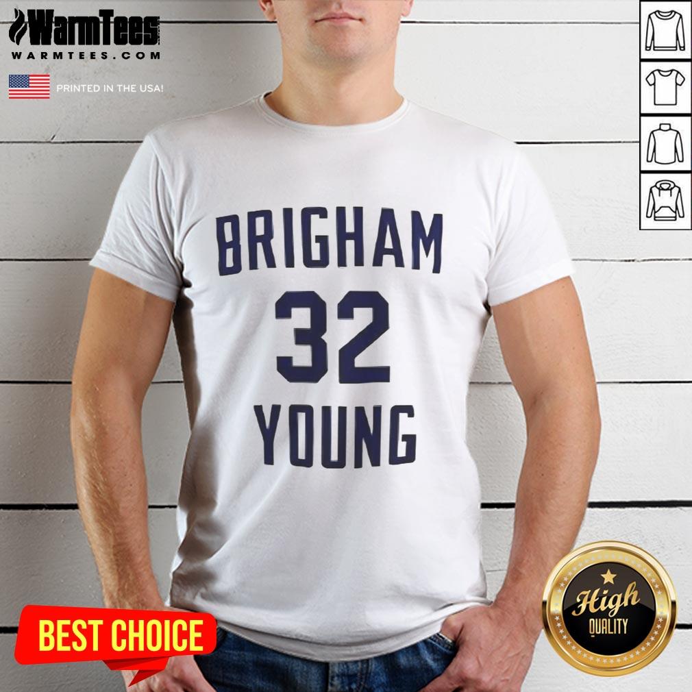 top-jimmer-fredette-brigham-young-32-t-shirt-1 Top Jimmer Fredette Brigham Young 32 T-Shirt featuring vibrant design, perfect for BYU fans and basketball enthusiasts.