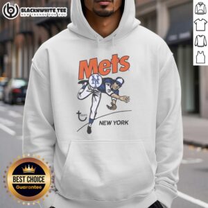 Nice Topps New York Mets Raglan Hoodie featuring team colors and logo, perfect for baseball fans and casual wear.