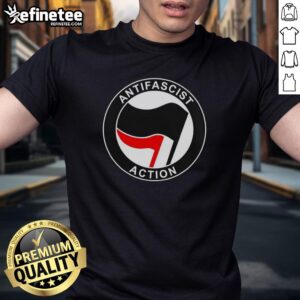 Alt Text: Official Extremadura Antifascista Logo T-Shirt featuring bold antifascist design and vibrant colors.