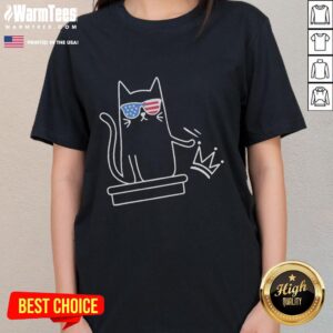 Awesome Cat No Kings in America Sketch Ladies Tee featuring a playful cat design, perfect for cat lovers and casual wear.