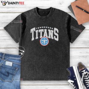 Alt Text: Nice Tennessee Titans Nike Edge Enforcer Washed T-Shirt in navy blue, featuring team logo and classic fit.