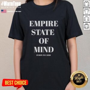 Nice Empire State of Mind Hyrox NYC 2026 ladies tee featuring stylish design and vibrant colors for fitness enthusiasts.