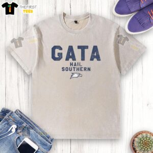 Pretty Gata Hail Southern washed t-shirt featuring a stylish design and soft fabric, perfect for casual wear.
