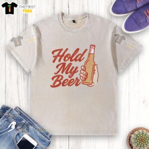 Top Hold My Beer graphic on a holding beer glass washed t-shirt, perfect for casual outings and beer lovers.