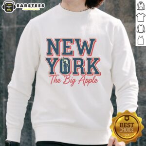 Vintage retro sweatshirt featuring 'Pretty New York The Big Apple' design, perfect for city lovers and fashion enthusiasts.
