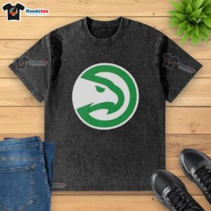 Awesome Atlanta Hawks white logo t-shirt for St. Patrick's Day, featuring a vintage washed design perfect for fans.