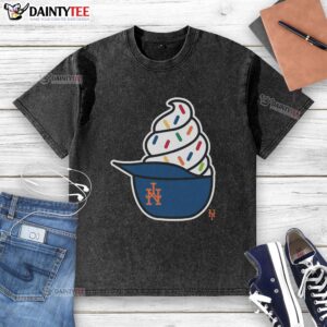Nice New York Mets ice cream washed t-shirt featuring vibrant team colors and logo, perfect for fans.