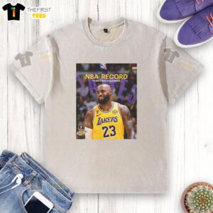 Hot King James LeBron James poster t-shirt celebrating his record 15,838 field goals made in NBA history.