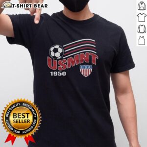 Pretty USMNT 1950 Crest Flag T-Shirt featuring a vintage design celebrating the U.S. Men's National Soccer Team.