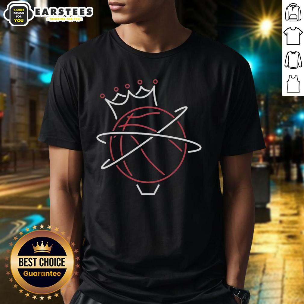 awesome-the-basketball-kings-from-queens-neon-t-shirt-1 Awesome The Basketball Kings From Queens neon T-shirt featuring vibrant colors and a cool graphic design.