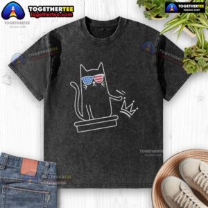 Alt Text: Official Cat No Kings in America Sketch Washed T-Shirt featuring a unique graphic design of a cat. Perfect for casual wear.