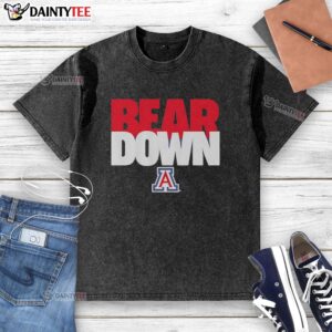 Good Arizona Wildcats NCAA Bear Down washed t-shirt in blue, perfect for fans supporting their team in comfort and style.