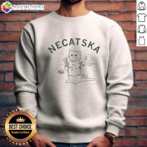 Trendy Top Necatska Sweatshirt featuring a stylish design, perfect for casual wear and cozy comfort.