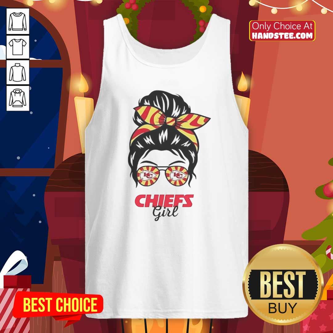 nice-kansas-city-chiefs-girl-messy-bun-glasses-tank-top Cheerful Kansas City Chiefs girl with a messy bun, wearing glasses and a tank top, showcasing team spirit at a game.