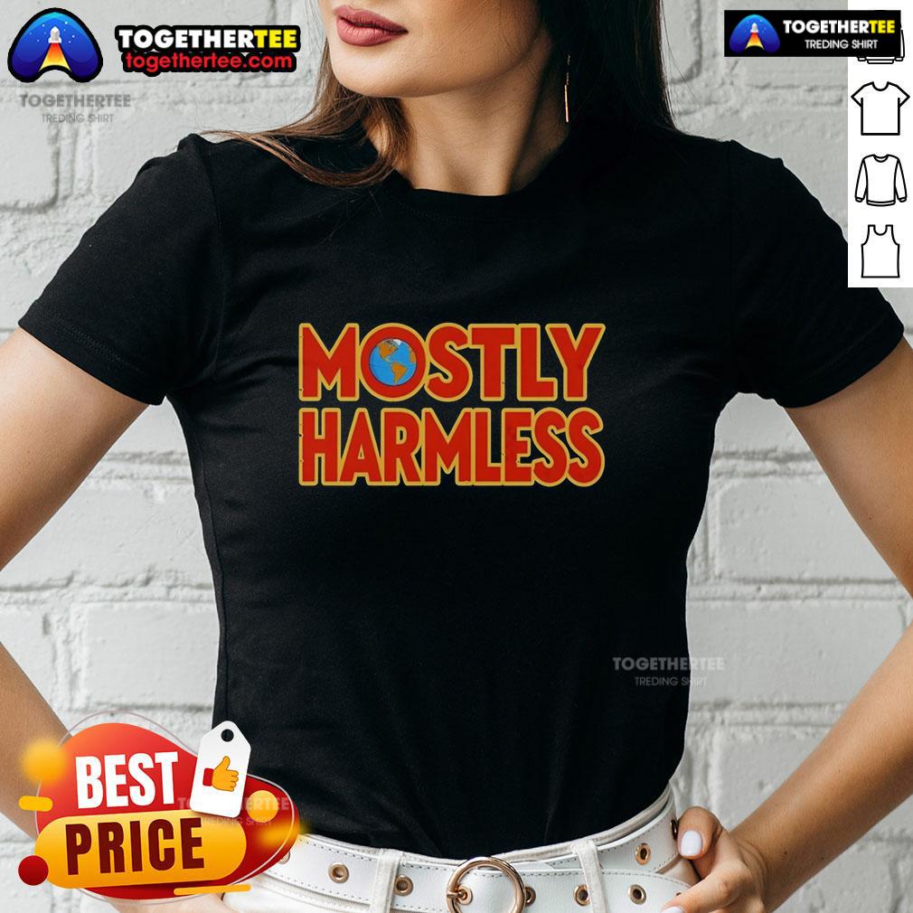 Nice Mostly Harmless Douglas Adams' Hitchhiker's Guide To The Galaxy Series 1992 Ladies-Tee Nice Mostly Harmless Douglas Adams Hitchhiker's Guide to the Galaxy Series 1992 ladies tee in vibrant design.