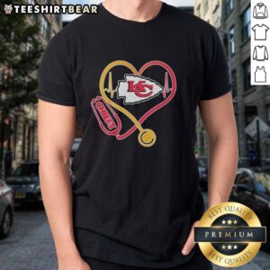 Top Nurse Heartbeat Kansas City Chiefs Logo T-Shirt featuring a vibrant design for proud nurses and football fans.