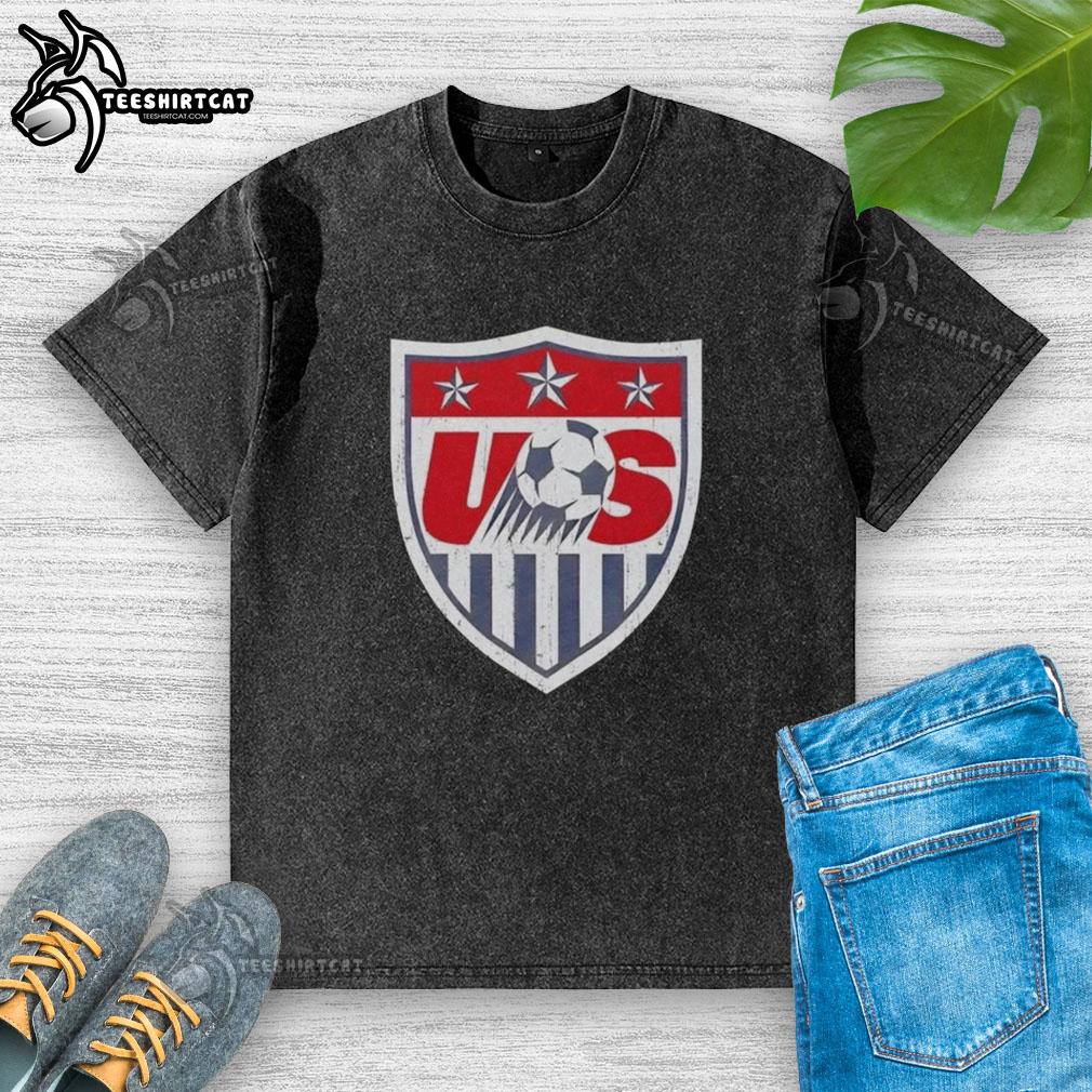 original-u-s-soccer-retro-emblem-logo-washed-t-shirt Alt Text: Original U.S. Soccer Retro Emblem Logo Washed T-Shirt featuring a vintage design and soft fabric for casual wear.