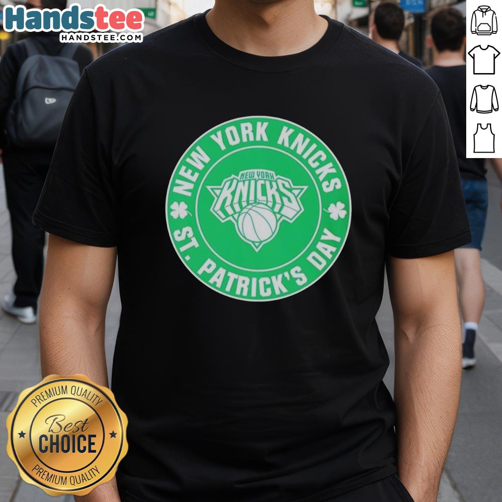 premium-new-york-knicks-st-patricks-day-shamrock-green-t-shirt-1 Premium New York Knicks St. Patrick's Day shamrock green T-shirt featuring team logo and festive design for basketball fans.