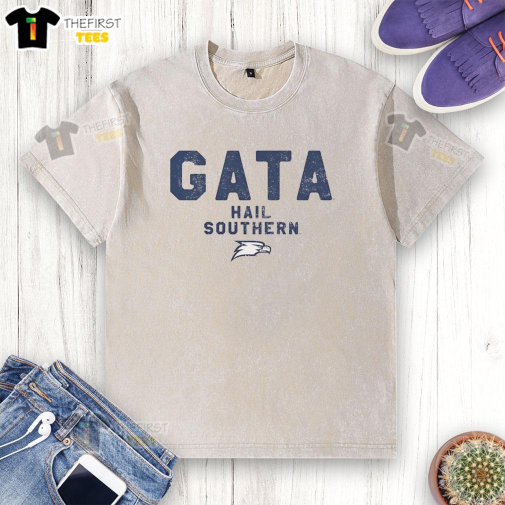 pretty-gata-hail-southern-washed-t-shirt Pretty Gata Hail Southern washed t-shirt featuring a stylish design and soft fabric, perfect for casual wear.