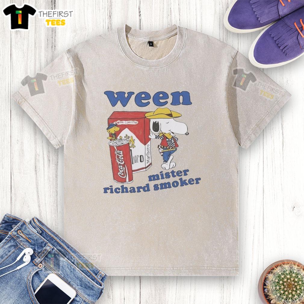 pretty-marlboro-x-coca-cola-snoopy-ween-mister-richard-smoker-washed-t-shirt Pretty Marlboro x Coca-Cola Snoopy Ween Mister Richard smoker washed t-shirt featuring vibrant graphics and a relaxed fit.