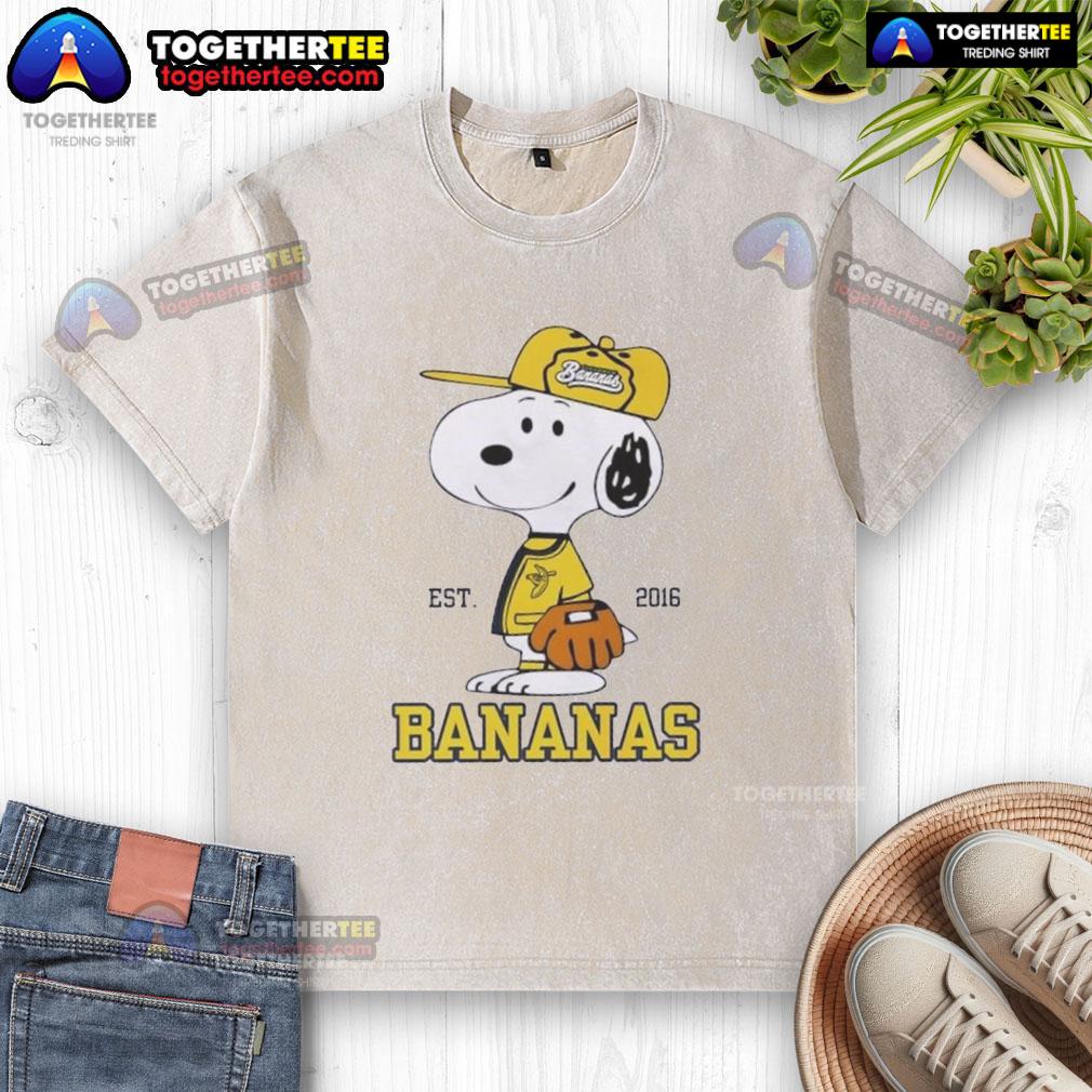 Pretty Peanuts Snoopy X Savannah Bananas Est 2016 Washed T Shirt
