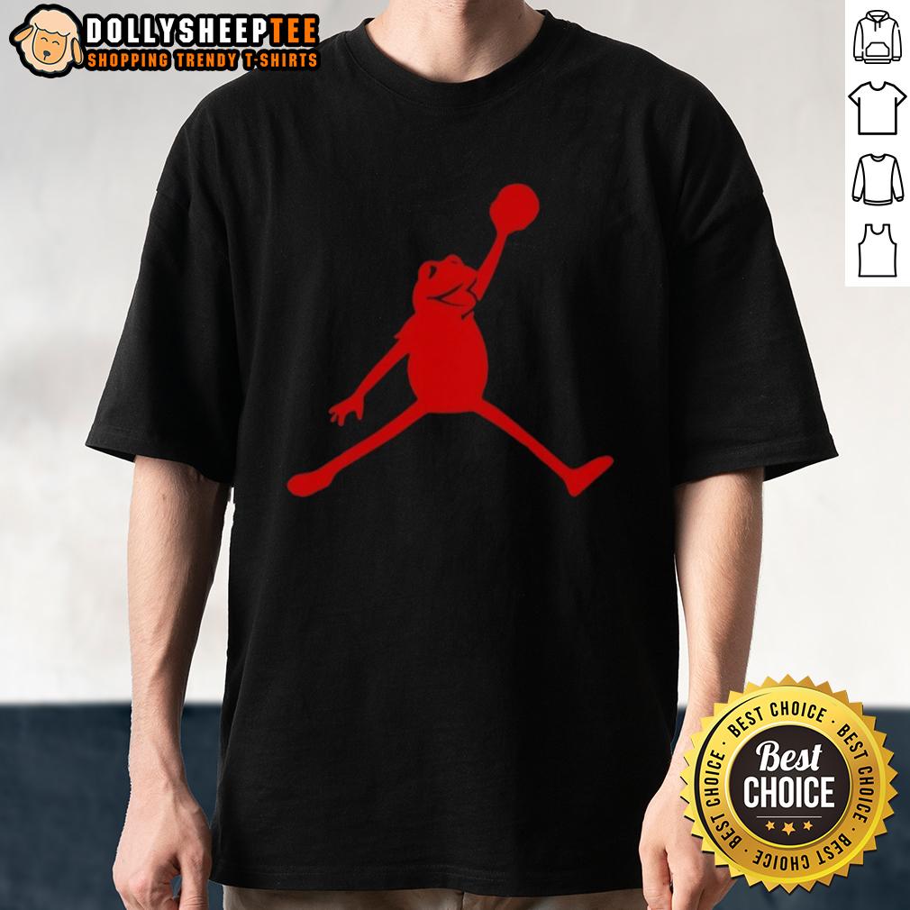 Top Jordan Frogs Jump Dunkman Kermit Parody T Shirt Top Jordan Frogs Jump Dunkman Kermit Parody T-Shirt featuring a playful frog design inspired by basketball culture.