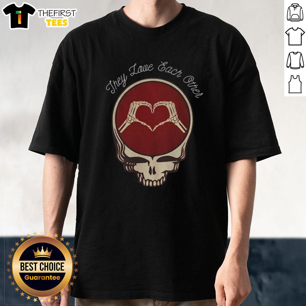 top-they-love-each-other-cute-valentines-day-dead-head-jerry-garcia-and-bob-weir-t-shirt-1 Top They Love Each Other Cute Valentine's Day T-Shirt featuring Dead Head Jerry Garcia and Bob Weir design.
