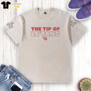 Alt Text: Pretty The Tip of Letang Dayton Flyers washed t-shirt featuring a vintage design, perfect for fans and casual wear.